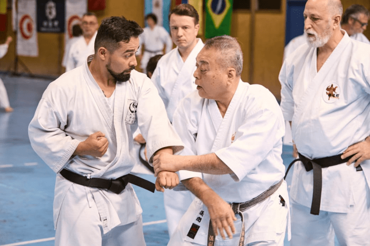 Desde Cojutepeque, Javier Delgado impulsa el Karate-do como camino de formación&nbsp;integral